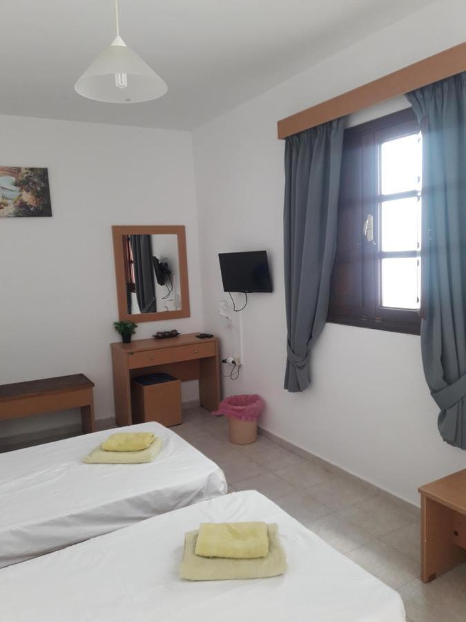 Philippos & Appartement Lindos (Rhodes)